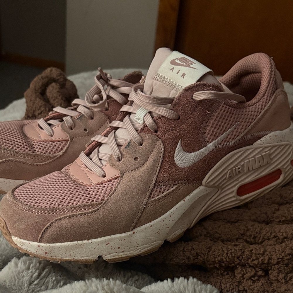 Nike Women's Air Max Dusty Rose Suede & Mesh Sneakers